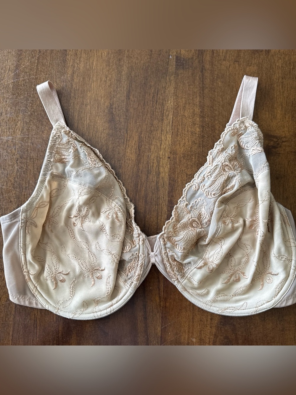 Wacoal 85138 Fashion Lace Bra Tan Beige Unlined Underwire Plunge 38DD